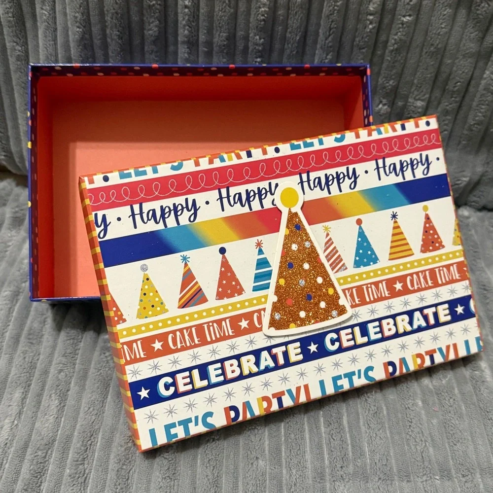 2 Gift Boxes